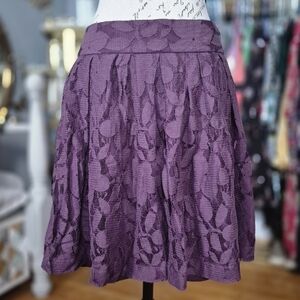 Ann Taylor LOFT Plum Lace Skirt Size 2